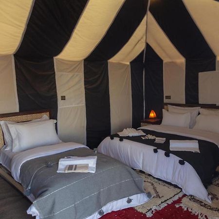 Zahra Luxury Desert Camp メルズーガ エクステリア 写真
