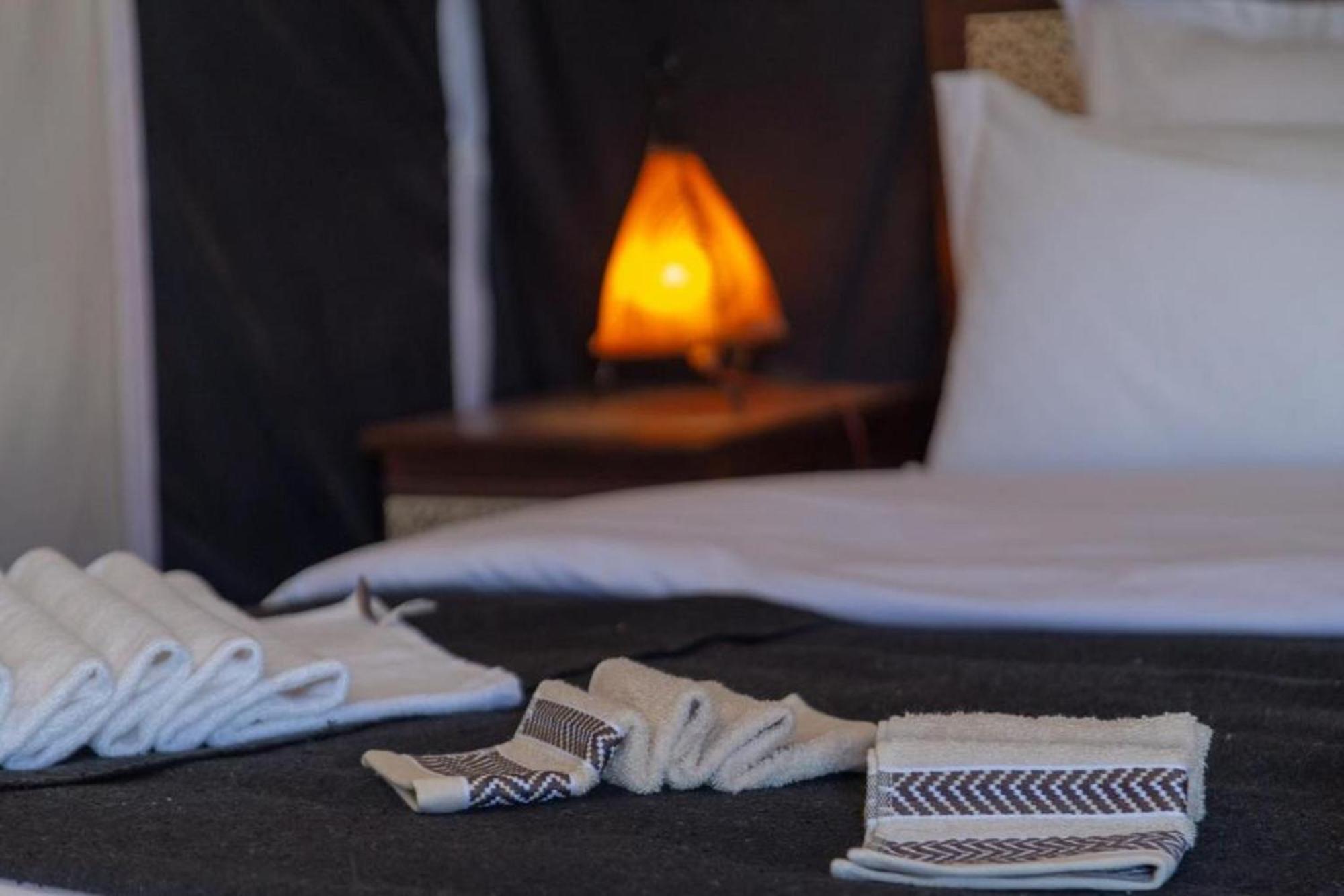 Zahra Luxury Desert Camp メルズーガ エクステリア 写真