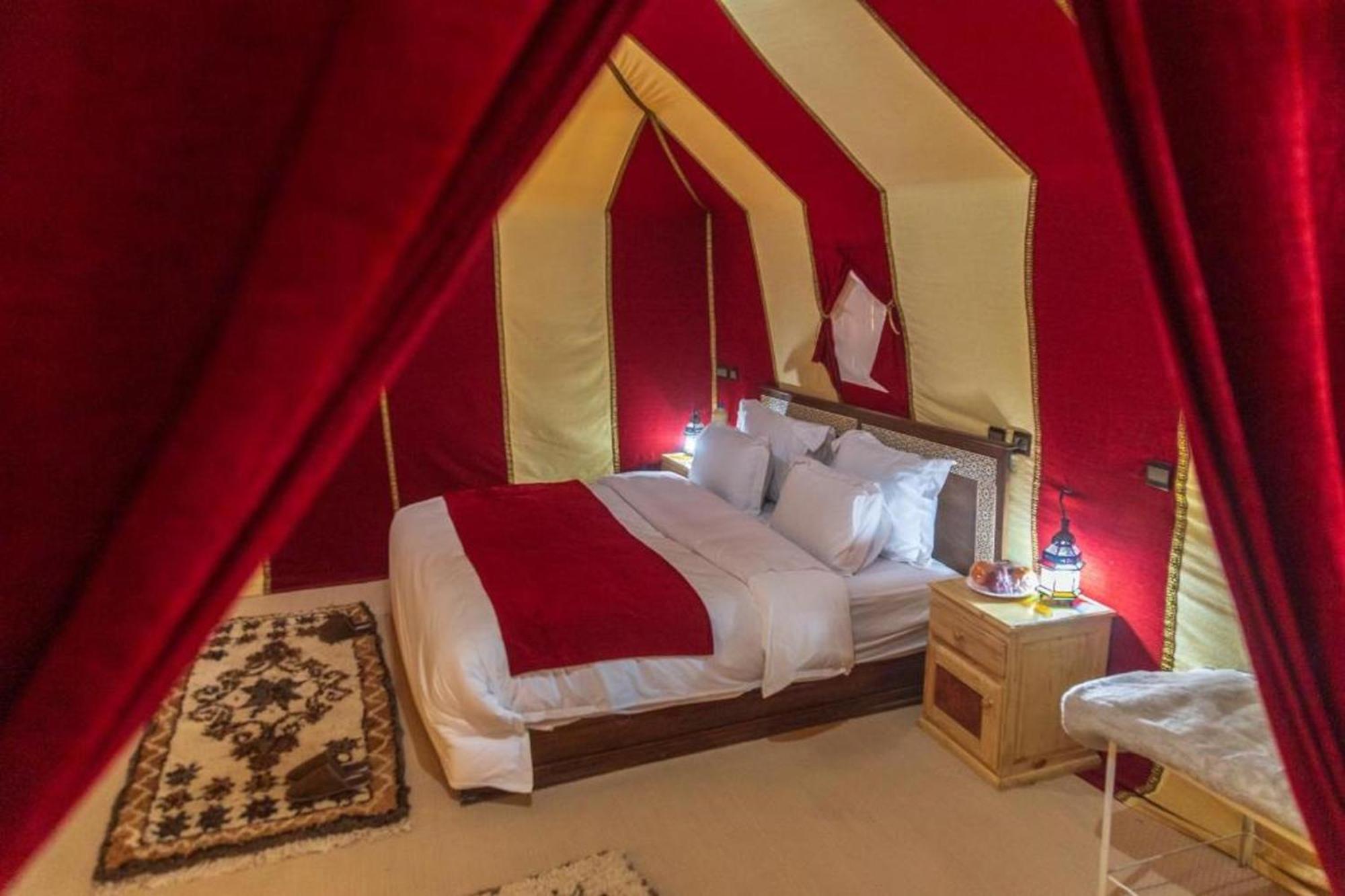 Zahra Luxury Desert Camp メルズーガ エクステリア 写真