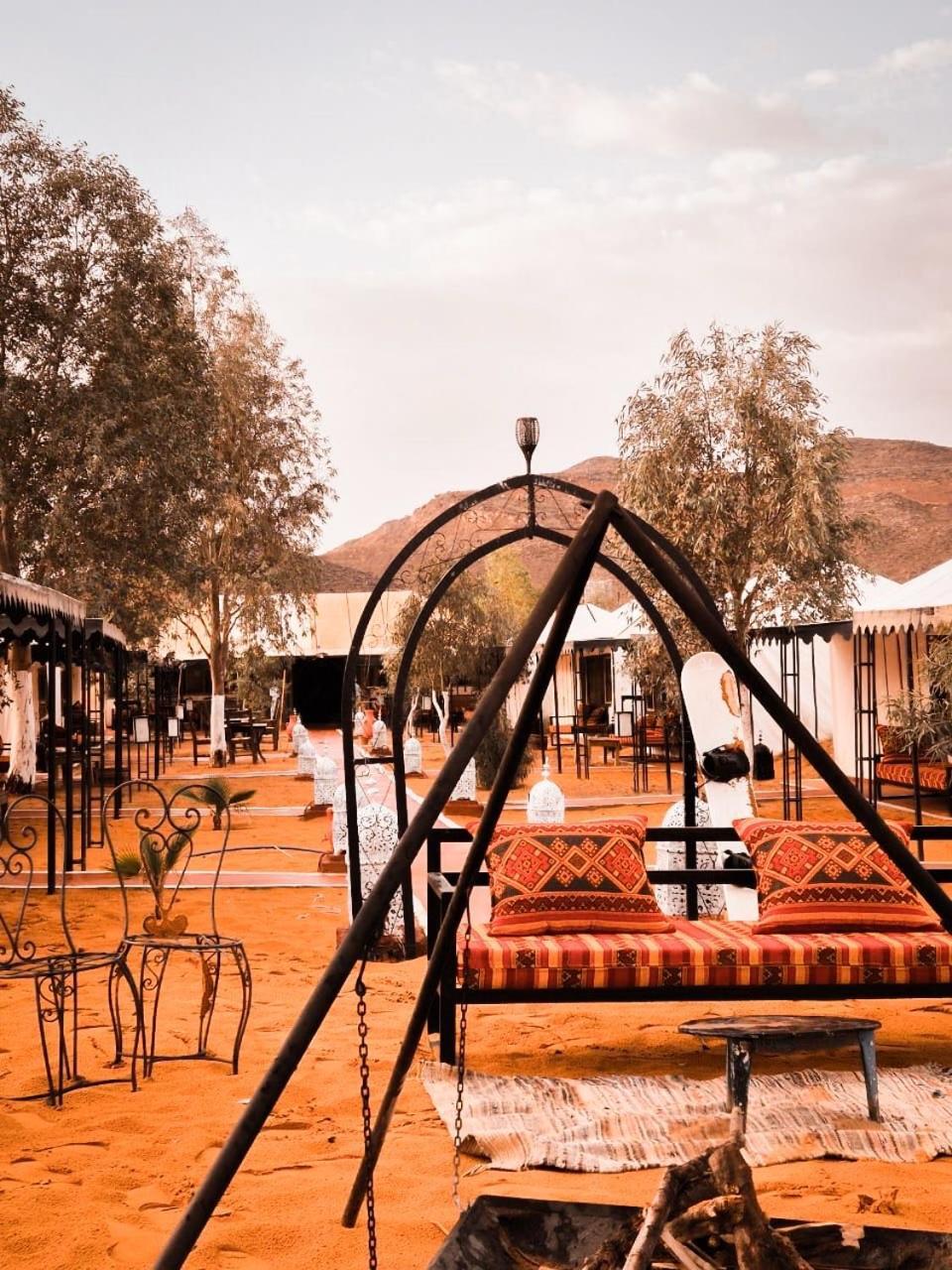 Zahra Luxury Desert Camp メルズーガ エクステリア 写真